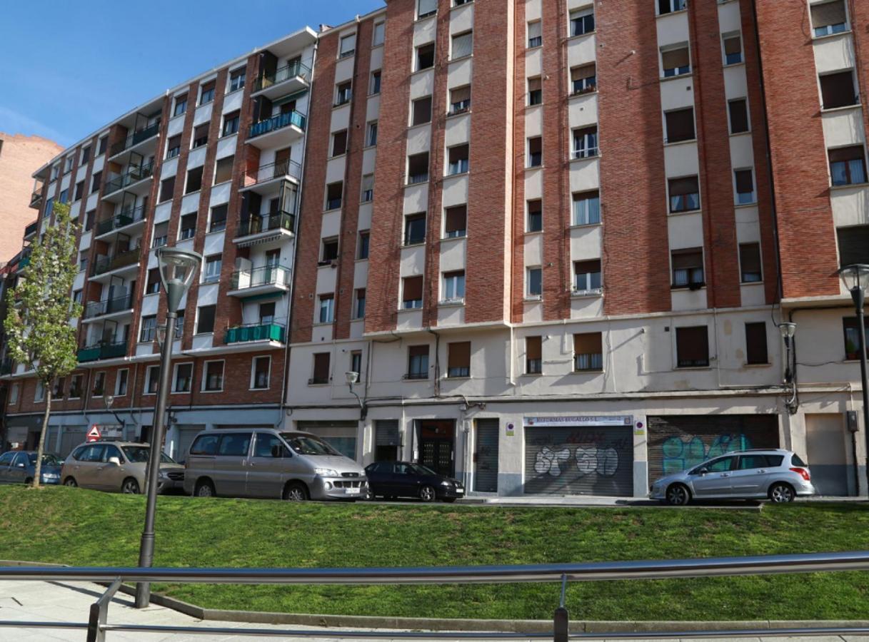 Апартаменты Calida Vivienda Turistica Centrica Junto Al Funicular Y Metro Бильбао Экстерьер фото